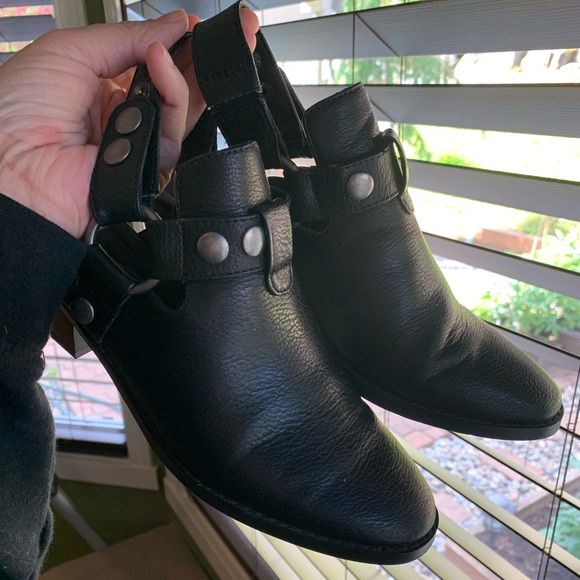 Back Strap Mules 💫 - Picture 4 of 4